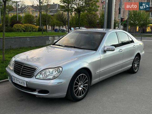 Сірий Мерседес С Клас, об'ємом двигуна 3.2 л та пробігом 430 тис. км за 8500 $, фото 1 на Automoto.ua