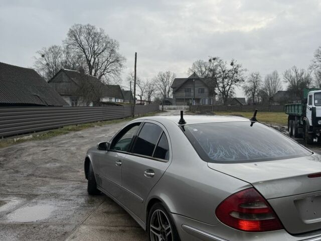 Сірий Мерседес С Клас, об'ємом двигуна 2.7 л та пробігом 300 тис. км за 2818 $, фото 1 на Automoto.ua