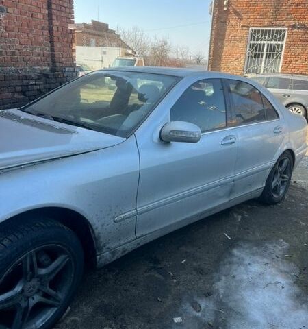 Сірий Мерседес С Клас, об'ємом двигуна 3.22 л та пробігом 350 тис. км за 1900 $, фото 1 на Automoto.ua