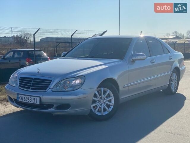 Серый Мерседес С Класс, объемом двигателя 3.2 л и пробегом 481 тыс. км за 7500 $, фото 1 на Automoto.ua