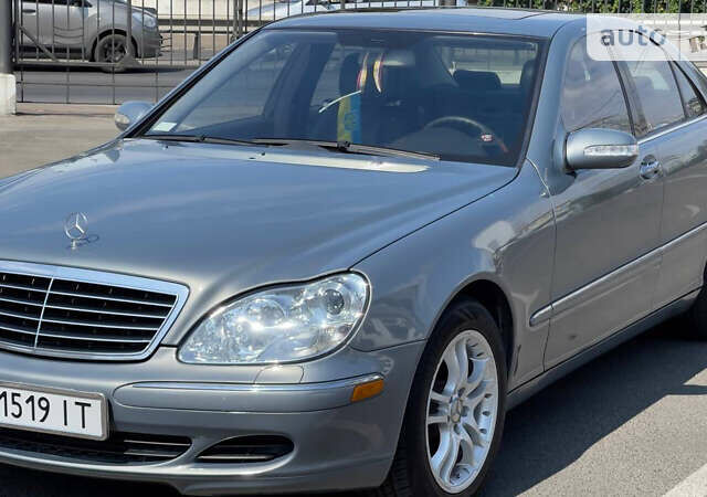 Серый Мерседес С Класс, объемом двигателя 3.5 л и пробегом 270 тыс. км за 6500 $, фото 1 на Automoto.ua