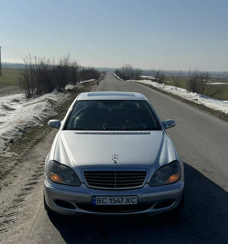 Серый Мерседес С Класс, объемом двигателя 3.2 л и пробегом 501 тыс. км за 4650 $, фото 1 на Automoto.ua