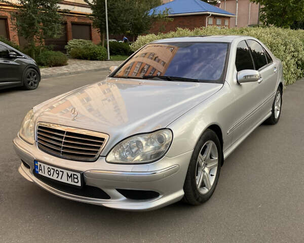 Серый Мерседес С Класс, объемом двигателя 4.97 л и пробегом 204 тыс. км за 12000 $, фото 1 на Automoto.ua