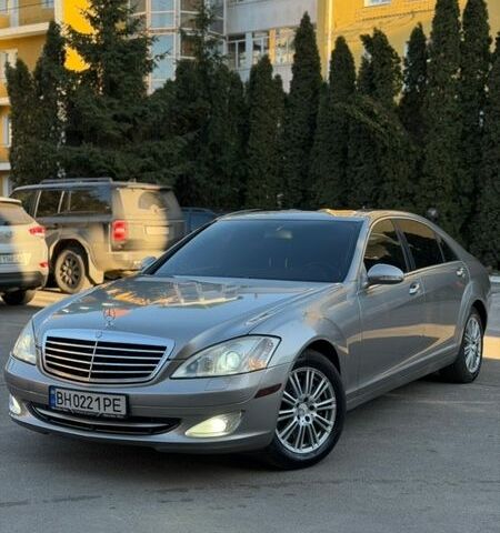 Сірий Мерседес С Клас, об'ємом двигуна 5.5 л та пробігом 330 тис. км за 8900 $, фото 1 на Automoto.ua