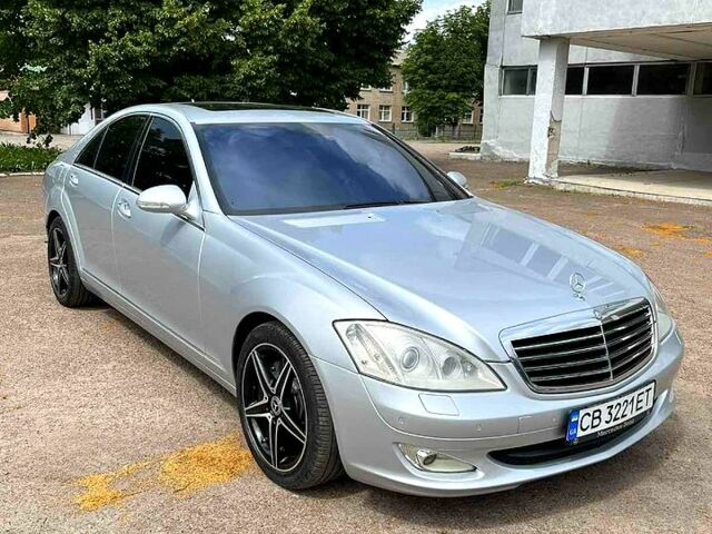 Сірий Мерседес С Клас, об'ємом двигуна 3.5 л та пробігом 239 тис. км за 7800 $, фото 1 на Automoto.ua