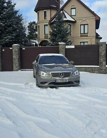 Серый Мерседес С Класс, объемом двигателя 5.5 л и пробегом 260 тыс. км за 13000 $, фото 1 на Automoto.ua