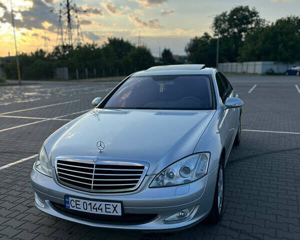 Серый Мерседес С Класс, объемом двигателя 2.99 л и пробегом 450 тыс. км за 10700 $, фото 1 на Automoto.ua