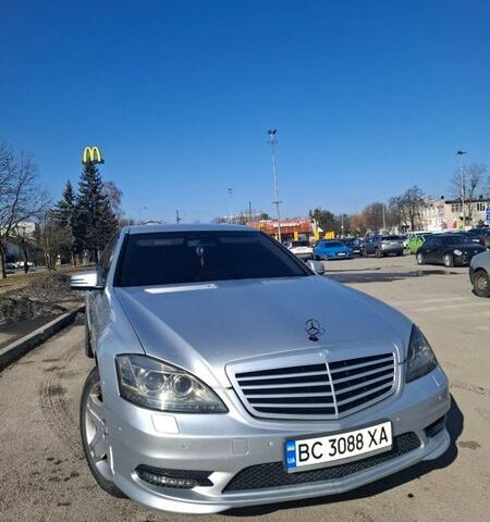 Сірий Мерседес С Клас, об'ємом двигуна 3.5 л та пробігом 200 тис. км за 12900 $, фото 1 на Automoto.ua