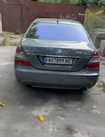 Серый Мерседес С Класс, объемом двигателя 5.51 л и пробегом 345 тыс. км за 11500 $, фото 1 на Automoto.ua