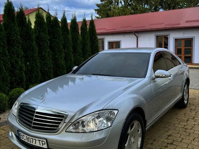 Сірий Мерседес С Клас, об'ємом двигуна 3.5 л та пробігом 380 тис. км за 8500 $, фото 1 на Automoto.ua
