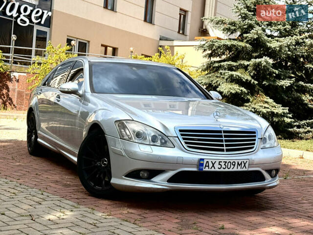 Сірий Мерседес С Клас, об'ємом двигуна 5.46 л та пробігом 201 тис. км за 8700 $, фото 1 на Automoto.ua