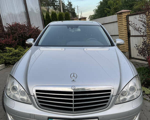 Мерседес С Клас 2008 у Києві на Automoto.ua Сірий Мерседес С Клас, об'ємом двигуна 3.5 л та пробігом 330 тис. км за 10000 $, фото 1 на Automoto.ua