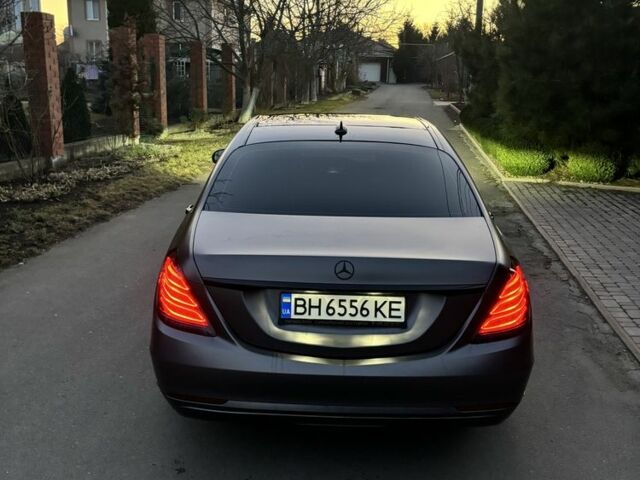 Сірий Мерседес С Клас, об'ємом двигуна 3 л та пробігом 237 тис. км за 33500 $, фото 1 на Automoto.ua