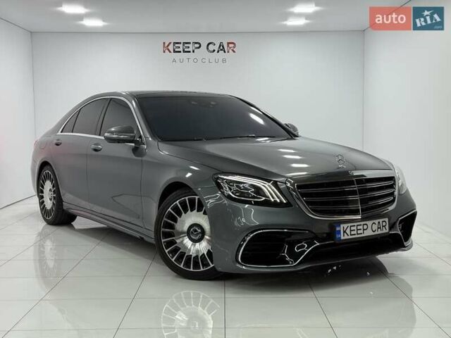 Серый Мерседес С Класс, объемом двигателя 2.93 л и пробегом 160 тыс. км за 43000 $, фото 1 на Automoto.ua