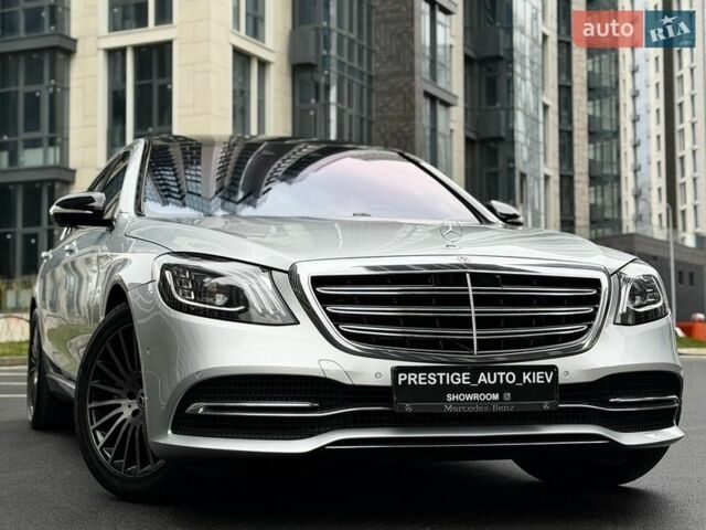 Серый Мерседес С Класс, объемом двигателя 3.98 л и пробегом 57 тыс. км за 57000 $, фото 1 на Automoto.ua