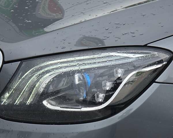 Серый Мерседес С Класс, объемом двигателя 2.99 л и пробегом 97 тыс. км за 65000 $, фото 1 на Automoto.ua