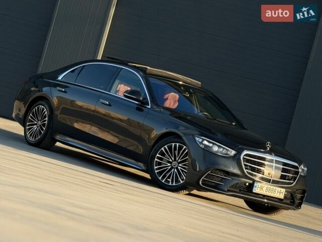 Серый Мерседес С Класс, объемом двигателя 3 л и пробегом 141 тыс. км за 93000 $, фото 1 на Automoto.ua