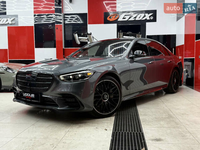 Серый Мерседес С Класс, объемом двигателя 3.98 л и пробегом 20 тыс. км за 120000 $, фото 1 на Automoto.ua