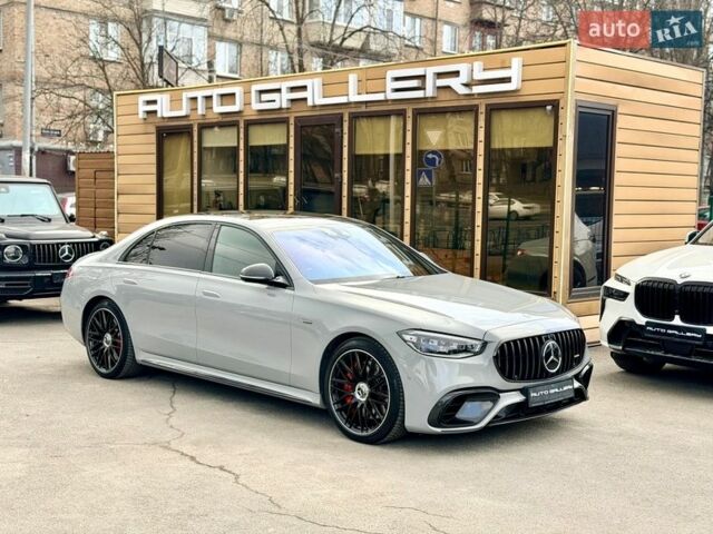 Серый Мерседес С Класс, объемом двигателя 3.98 л и пробегом 87 тыс. км за 218500 $, фото 1 на Automoto.ua