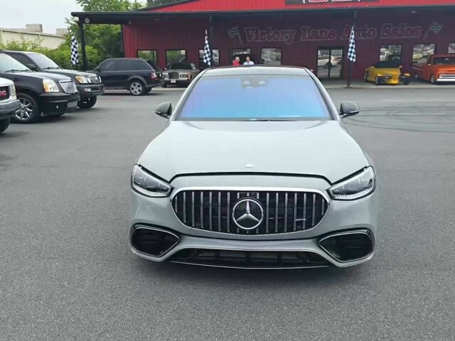 Сірий Мерседес С Клас, об'ємом двигуна 4 л та пробігом 2 тис. км за 179500 $, фото 1 на Automoto.ua