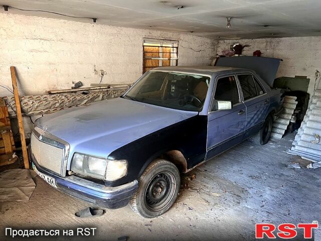 Синий Мерседес С Класс, объемом двигателя 3 л и пробегом 400 тыс. км за 1000 $, фото 1 на Automoto.ua