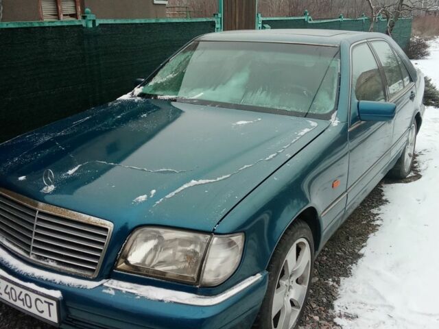 Синий Мерседес С Класс, объемом двигателя 3.5 л и пробегом 350 тыс. км за 3500 $, фото 1 на Automoto.ua