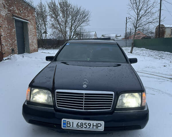Синій Мерседес С Клас, об'ємом двигуна 3.45 л та пробігом 500 тис. км за 5200 $, фото 1 на Automoto.ua
