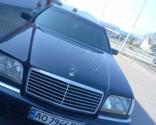 Синій Мерседес С Клас, об'ємом двигуна 3.4 л та пробігом 390 тис. км за 6000 $, фото 1 на Automoto.ua