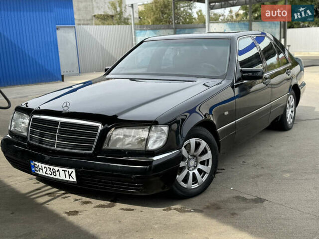Синий Мерседес С Класс, объемом двигателя 3 л и пробегом 444 тыс. км за 5900 $, фото 1 на Automoto.ua