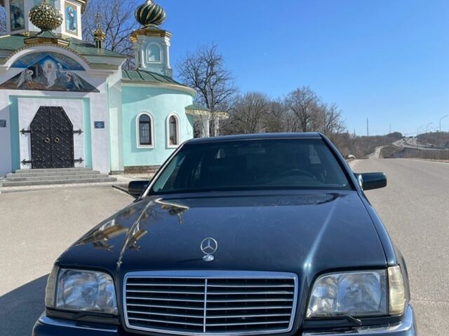 Синій Мерседес С Клас, об'ємом двигуна 3 л та пробігом 500 тис. км за 7500 $, фото 1 на Automoto.ua