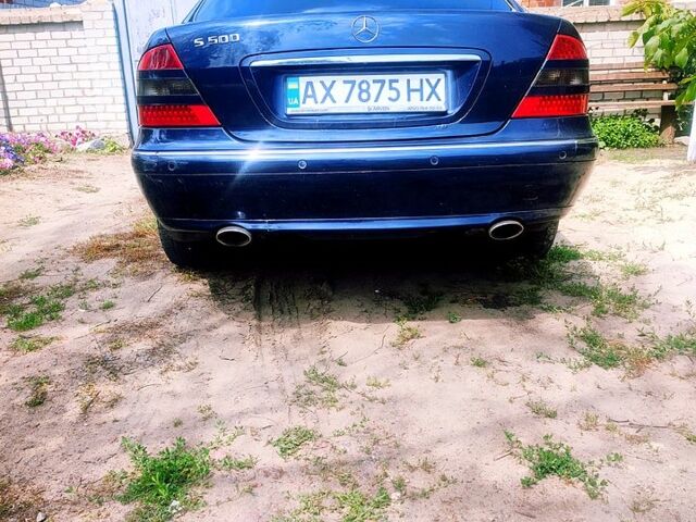 Синий Мерседес С Класс, объемом двигателя 4.3 л и пробегом 270 тыс. км за 4000 $, фото 1 на Automoto.ua