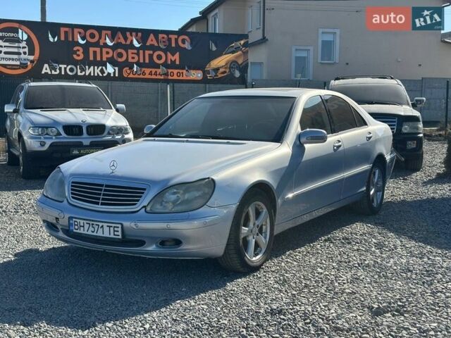 Синій Мерседес С Клас, об'ємом двигуна 3.2 л та пробігом 410 тис. км за 5000 $, фото 1 на Automoto.ua