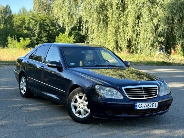 Синий Мерседес С Класс, объемом двигателя 3.2 л и пробегом 420 тыс. км за 3500 $, фото 1 на Automoto.ua