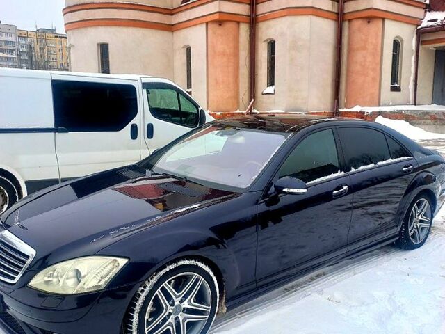 Синий Мерседес С Класс, объемом двигателя 3.5 л и пробегом 34000 тыс. км за 8000 $, фото 1 на Automoto.ua