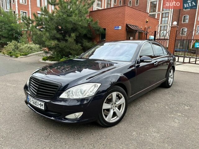 Синій Мерседес С Клас, об'ємом двигуна 3 л та пробігом 390 тис. км за 11500 $, фото 1 на Automoto.ua