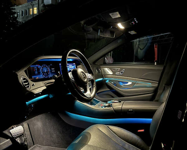 Синий Мерседес С Класс, объемом двигателя 2.99 л и пробегом 80 тыс. км за 55000 $, фото 1 на Automoto.ua