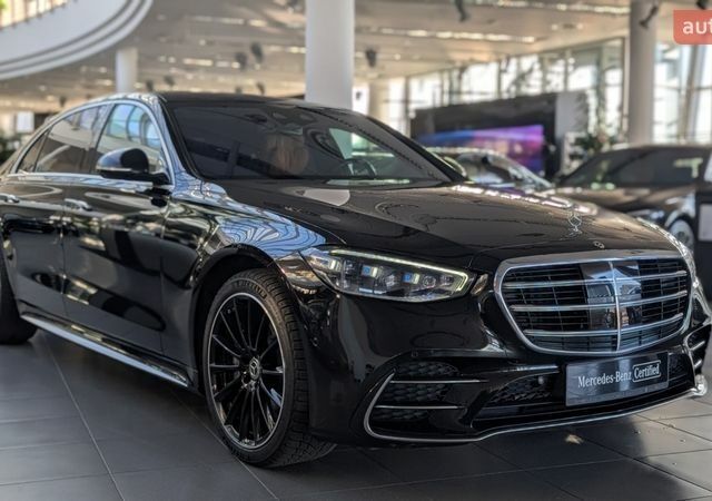 Синий Мерседес С Класс, объемом двигателя 3 л и пробегом 71 тыс. км за 161660 $, фото 1 на Automoto.ua