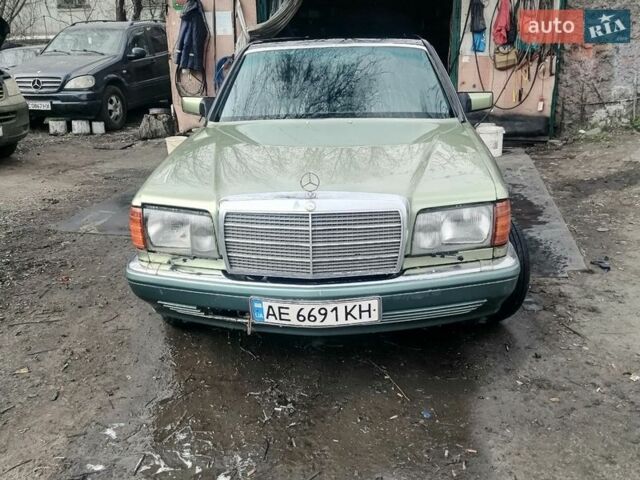 Зелений Мерседес С Клас, об'ємом двигуна 3 л та пробігом 500 тис. км за 3500 $, фото 1 на Automoto.ua