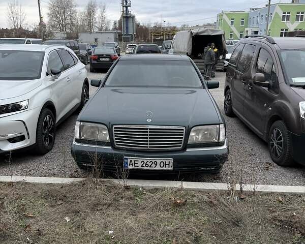 Зелений Мерседес С Клас, об'ємом двигуна 3.2 л та пробігом 257 тис. км за 9000 $, фото 1 на Automoto.ua