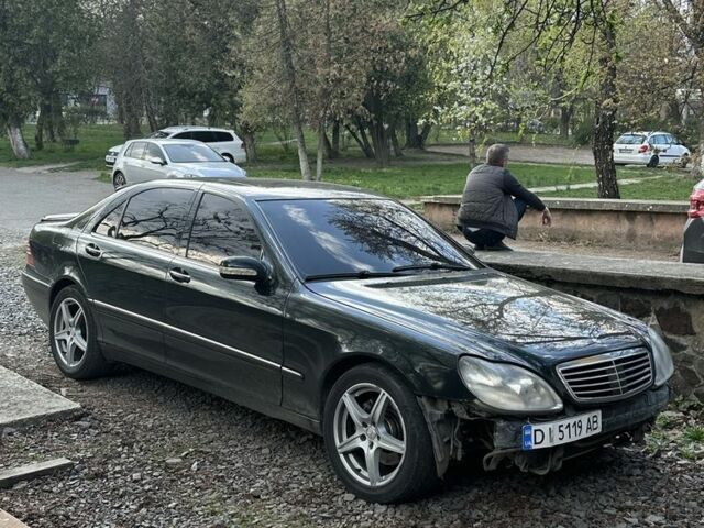 Зеленый Мерседес С Класс, объемом двигателя 5 л и пробегом 350 тыс. км за 2000 $, фото 1 на Automoto.ua