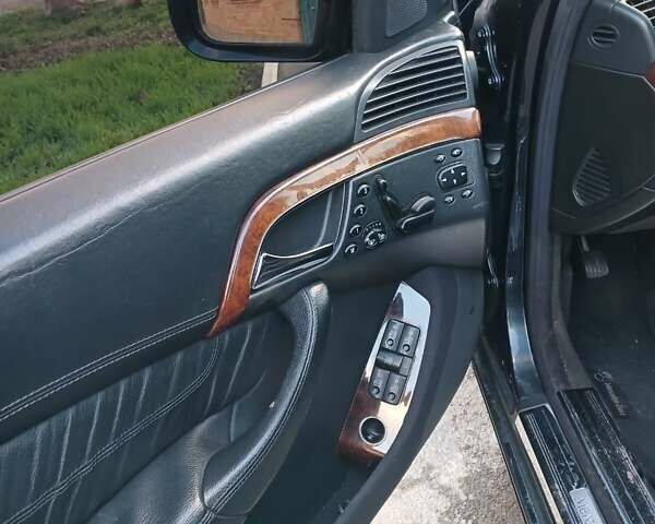 Зеленый Мерседес С Класс, объемом двигателя 5 л и пробегом 400 тыс. км за 2400 $, фото 1 на Automoto.ua