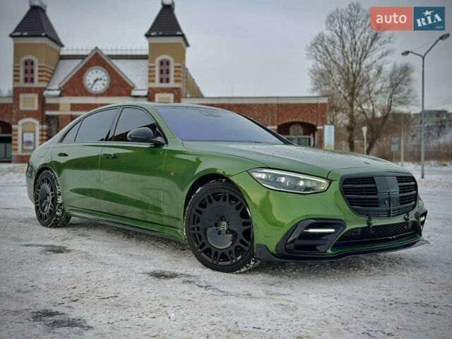 Зелений Мерседес С Клас, об'ємом двигуна 3.98 л та пробігом 55 тис. км за 110000 $, фото 1 на Automoto.ua
