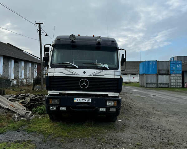 Белый Мерседес SK-Series, объемом двигателя 12.76 л и пробегом 600 тыс. км за 15000 $, фото 1 на Automoto.ua