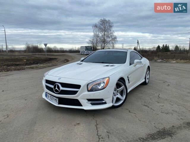 Белый Мерседес СЛ-Класс, объемом двигателя 3 л и пробегом 196 тыс. км за 43500 $, фото 1 на Automoto.ua