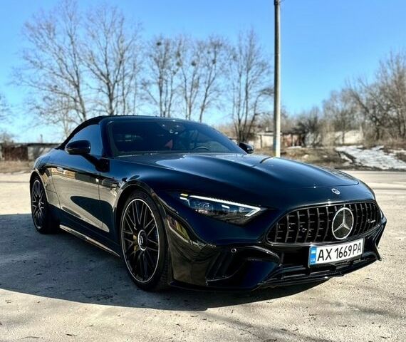 Чорний Мерседес СЛ-Клас, об'ємом двигуна 3.98 л та пробігом 11 тис. км за 165000 $, фото 1 на Automoto.ua