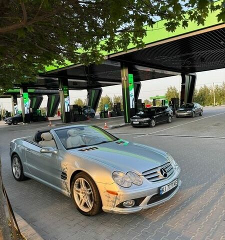 Сірий Мерседес СЛ-Клас, об'ємом двигуна 5.46 л та пробігом 161 тис. км за 28000 $, фото 1 на Automoto.ua