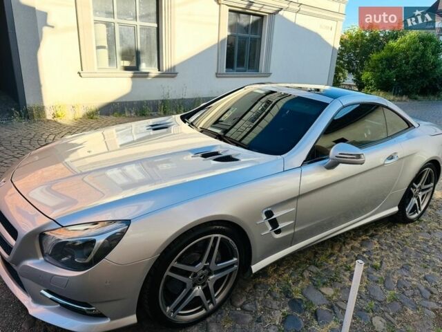 Сірий Мерседес СЛ-Клас, об'ємом двигуна 3 л та пробігом 117 тис. км за 60000 $, фото 1 на Automoto.ua