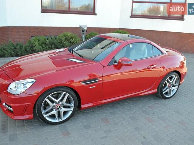 Червоний Мерседес СЛК-Клас, об'ємом двигуна 1.8 л та пробігом 55 тис. км за 18500 $, фото 1 на Automoto.ua