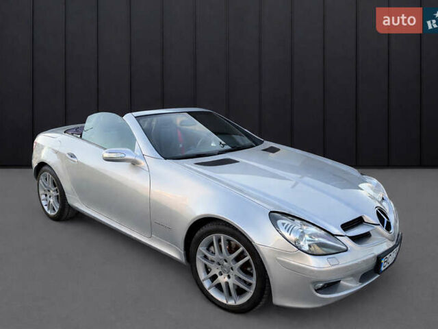 Сірий Мерседес СЛК-Клас, об'ємом двигуна 1.8 л та пробігом 120 тис. км за 10500 $, фото 1 на Automoto.ua