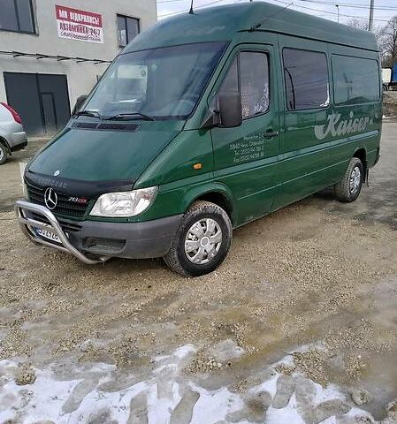 Зелений Мерседес Sprinter 213 груз.-пасс., об'ємом двигуна 2.1 л та пробігом 500 тис. км за 7400 $, фото 1 на Automoto.ua